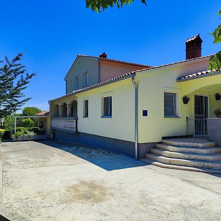 Apartments Flora Медулин Экстерьер фото